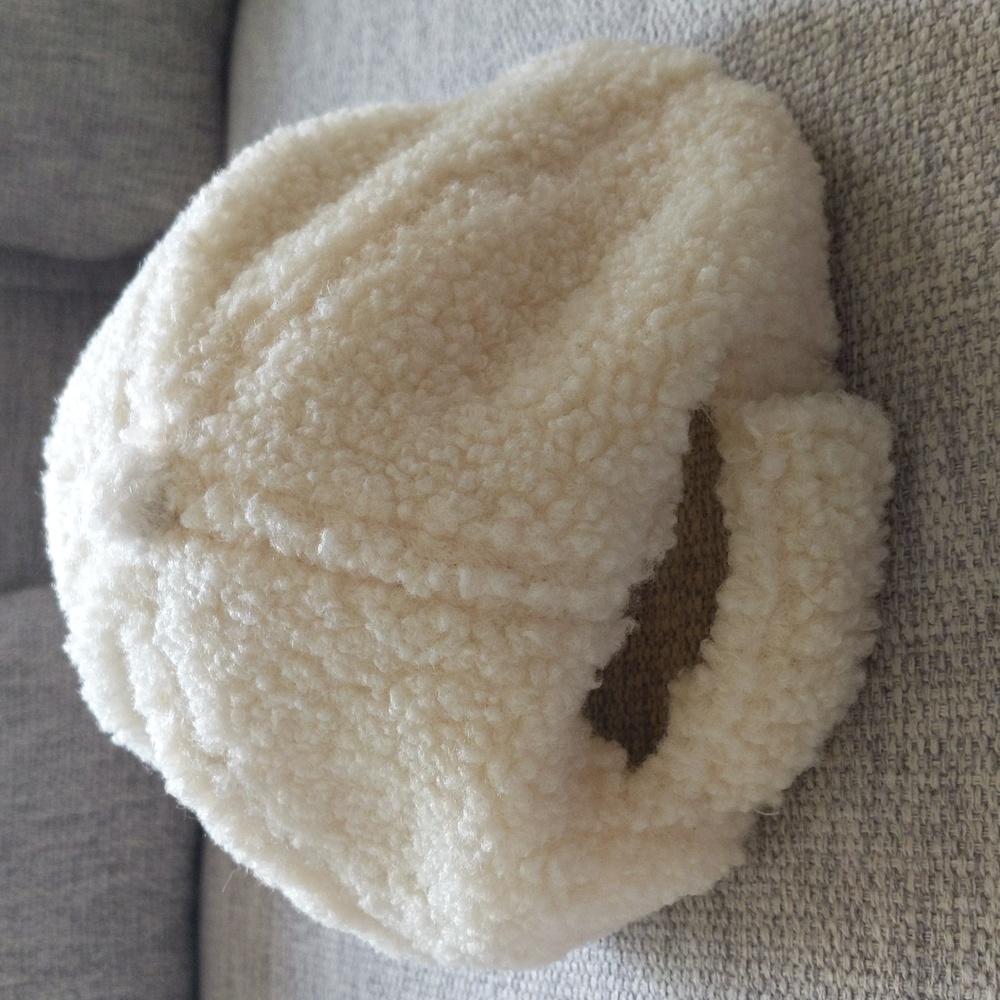 Zara faux shearling cap - Picture 11 of 12